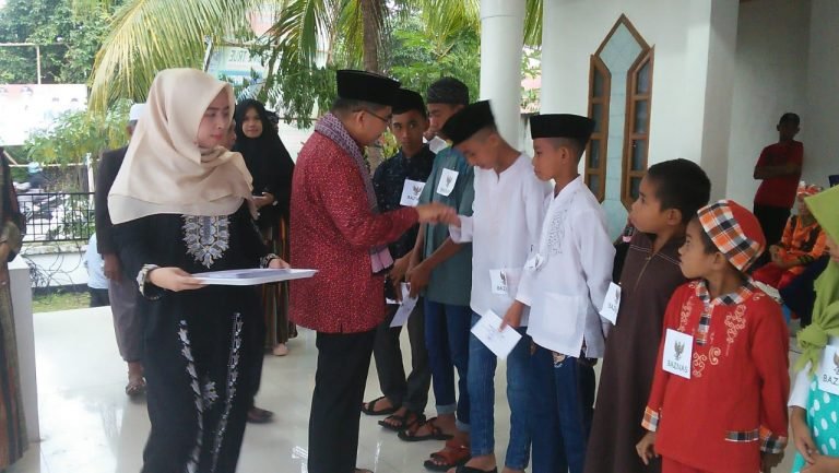 Bupati Butur Santuni Anak Yatim dan Kaum Dhuafa