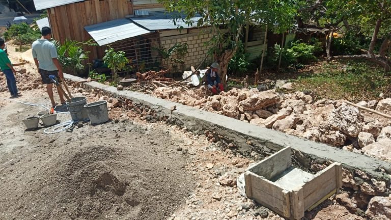 Diduga Serobot Tanah, Lurah Kadolo Diminta Hentikan Pekerjaan Jalan