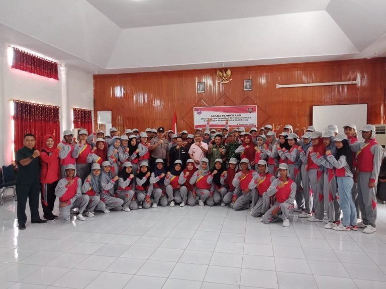 70 CALON PASKIBRA BUTUR IKUT DIKLAT