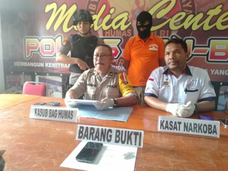 SAAT TRANSAKSI,  WARGA LANTO DICIDUK SATRESNARKOBA