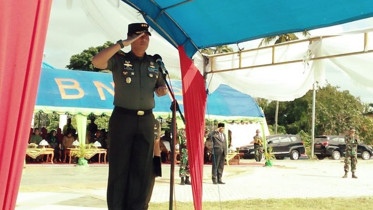DANREM 143 HO PIMPIN UPACARA PENUTUPAN TMMD KE-105 BUTUR
