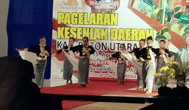 PEMKAB BUTUR ADAKAN PAGELARAN KESENIAN DAERAH DI RAJA JIN