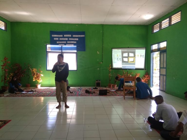 JURNALISTIK GOES TO SCHOOL