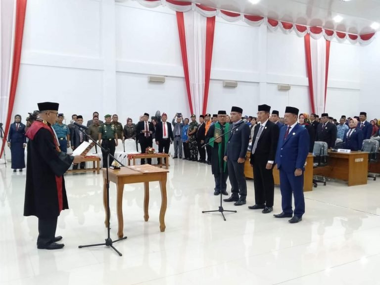 DEFENITIF, H ZAHARI KETUA DPRD BAUBAU 2019-2024