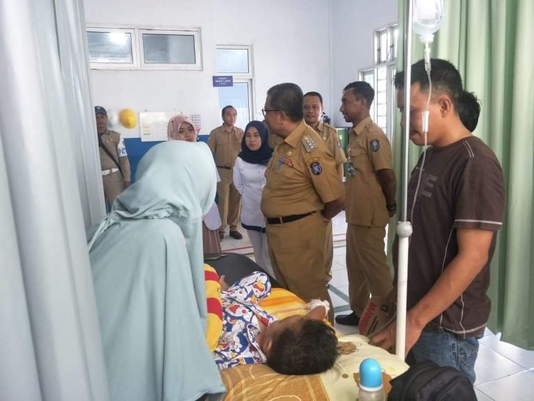 Pastikan Layanan Maksimal, Arhawi, Sidak Disejumlah Perkantoran