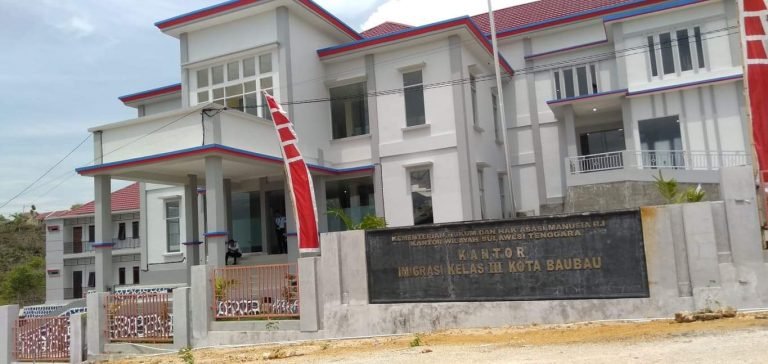 KANTOR 4000 M PERSEGI IMIGRASI BAUBAU RESMI DIFUNGSIKAN
