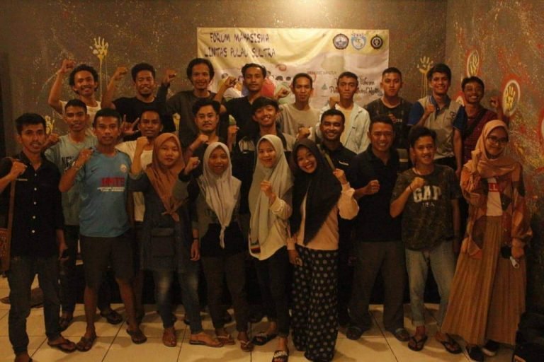 MAHASISWA SULTRA SURABAYA DISKUSI BAHAS KEPTON