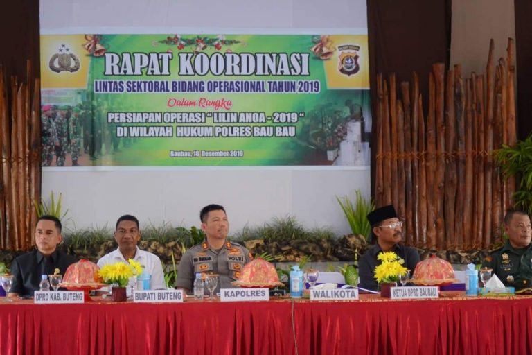 JELANG NATAL HINGGA TAHUN BARU, POLRES BAUBAU SIAGA 1X24 JAM