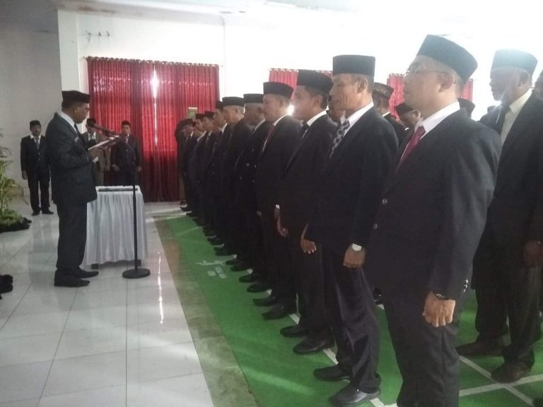 ARHAWI Lantik 113 Pejabat Struktural Setingkat Eselon II, III, IV