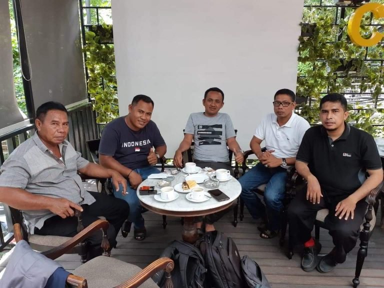 TTG, Anggota DPRD Wakatobi Temui Mahasiswa Surabaya