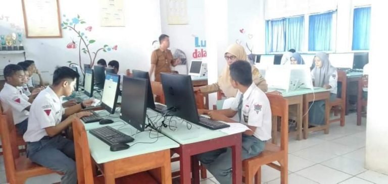 UPAYA SMAN 1 PASARWAJO HADAPI UNBK