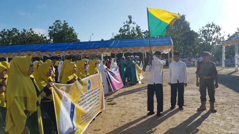 Ribuan Masyarakat Wakatobi Gelar Pawai Pembukaan MTQ dan Lasqi 2020