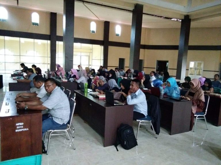 IGI WAKATOBI GELAR PELATIHAN PEMANFAATAN TEKNOLOGI PENUNJANG KINERJA