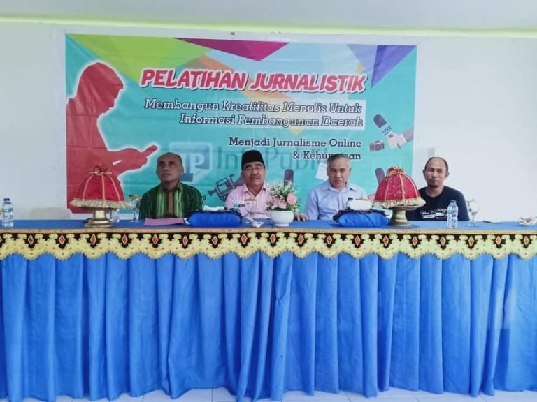 DINAS KOMINFO BUTUR GELAR PELATIHAN JURNALISTIK