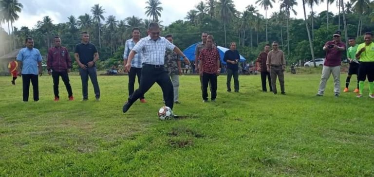 KIOKO CUP I, BUPATI MINTA BERTANDING SEHAT