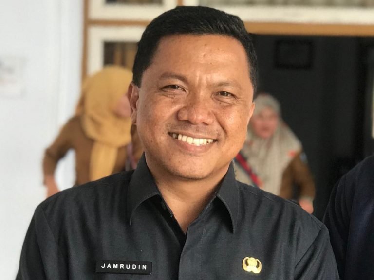 DAMPAK COVID-19, SEBANYAK 8.176 KK DI WAKATOBI DAPAT BANSOS TUNAI