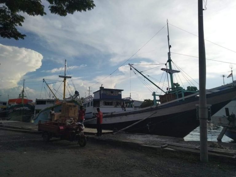 JEJAK PERAHU LAYAR WAKATOBI DULU DAN KINI