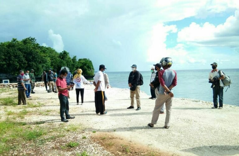 RAPID TEST 13 PEKERJA PELABUHAN VERY TOMIA, SATU REAKTIF