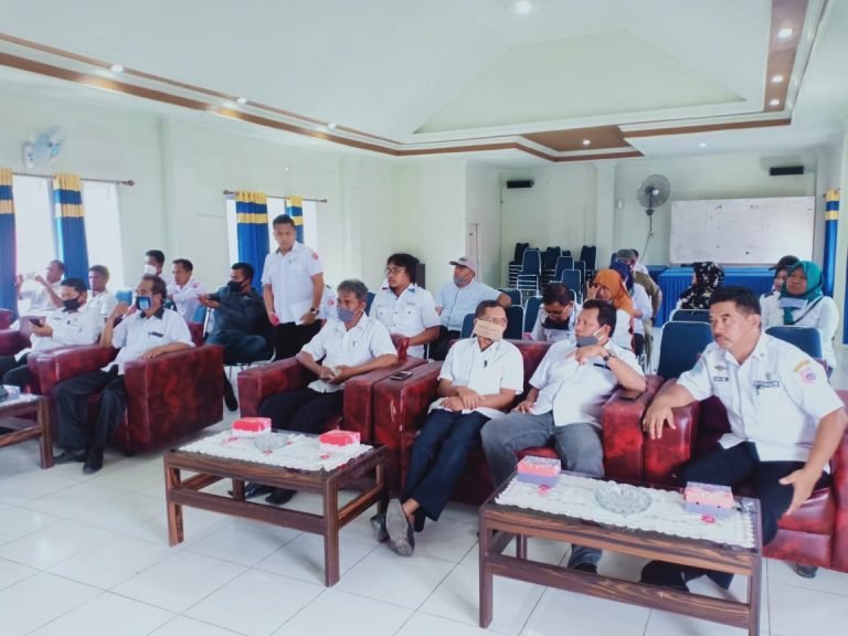 BAWASLU DAN KPUD BUTUR MUTAKHIRKAN DATA PEMILIH
