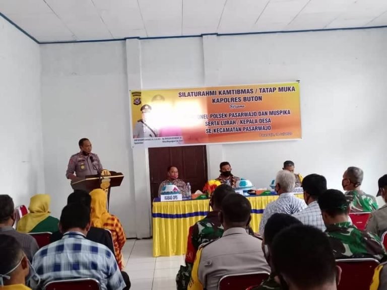 KAPOLRES BUTON AJAK PEMDES DAN CAMAT MENUJU ADAPTASI KEBIASAAN BARU