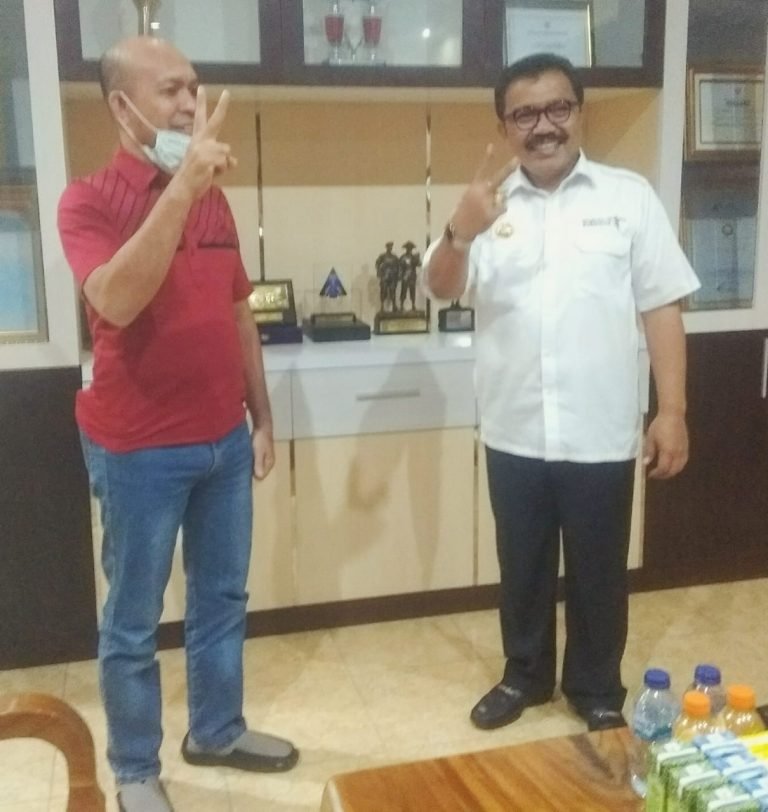 CABUP PETAHANA DI WAKATOBI DAPAT DUKUNGAN PENGUSAHA DI PULAU JAWA