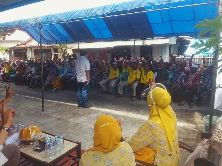 SEBANYAK 1.415 RELAWAN HALO DI PULAU TOMIA BERIKRAR MENANGKAN PILBUP WAKATOBI 2020