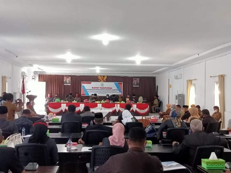 BUPATI BUTENG PAPARKAN PROYEKSI RAPERDA P-APBD 2020