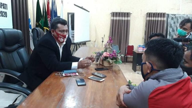 KAMPANYE DI TENGAH PANDEMI COVID 19, HINDARI KUMPULAN MASSA