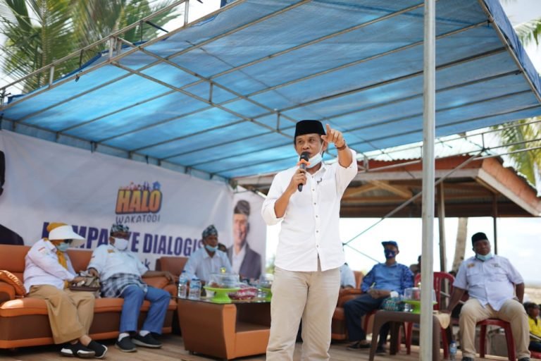 MILIKI PROGRAM TEPAT, MUKHLIS AJAK WARGA PULAU KALEDUPA DUKUNG PASLON HALO