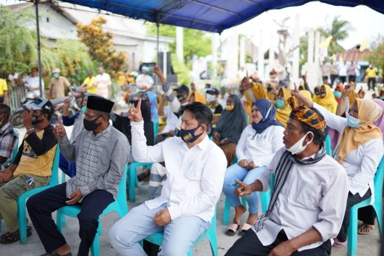 H ARHAWI: BERGABUNGNYA TUJUH PENGURUS PDIP WAKATOBI DI HALO SEMAKIN MUDAH RAIH KEMENANGAN