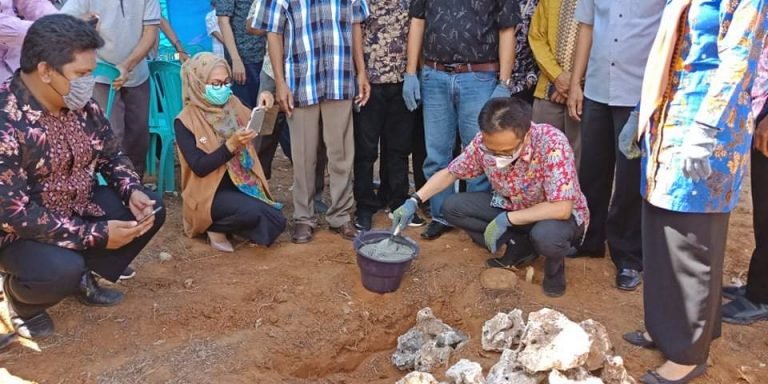 DUA DESA DI BUTUR MULAI BANGUN PERTAMINA