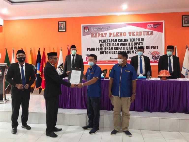 KPUD BUTUR GELAR PLENO TERBUKA TETAPKAN PEMENANG PEMILU 9 DESEMBER 2020