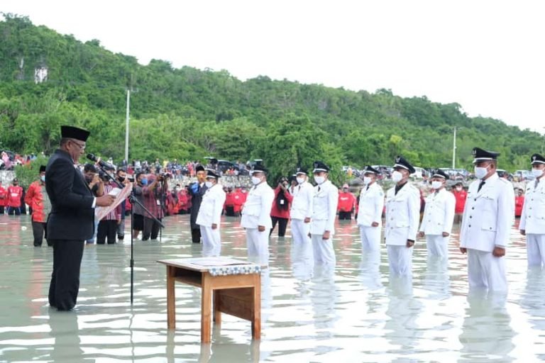 KADES DI BUTENG DILANTIK DI LAUT