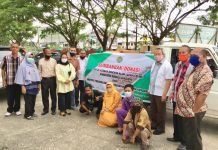 REKTOR ITK AVICENNA SERAHKAN PAKET BANTUAN UNTUK KORBAN BENCANA SULBAR