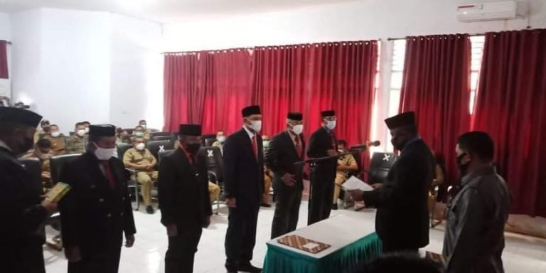 BUPATI BUTENG LANTIK ADIKNYA JADI KADIS