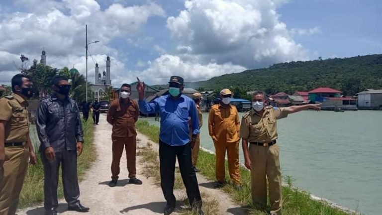 PEMDA ANGGARKAN RP 12, 2 M UNTUK TALUD LAKUDO