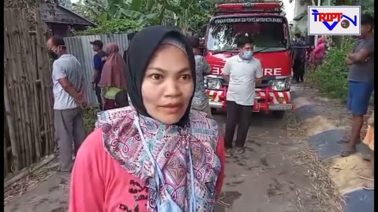 TERBAKAR, RUMAH PANGGUNG DI LAMANGGA LUDES