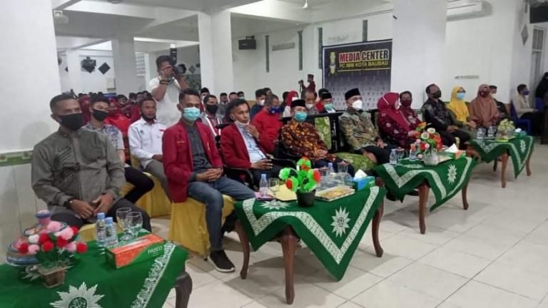 PENGURUS IMM DILANTIK, INI PESAN WALI KOTA BAUBAU