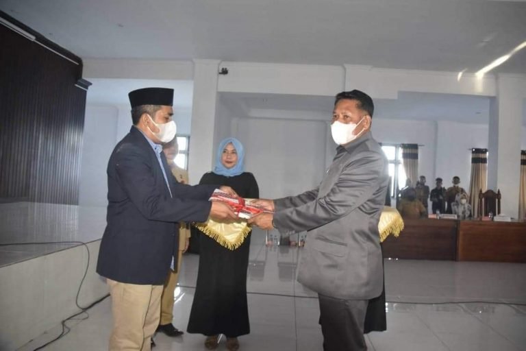 WABUP BUTUR SERAHKAN RANCANGAN AWAL RPJMD KE DPRD