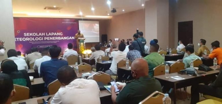WAWALI BAUBAU BUKA SEKOLAH METEOROLOGI PENERBANGAN