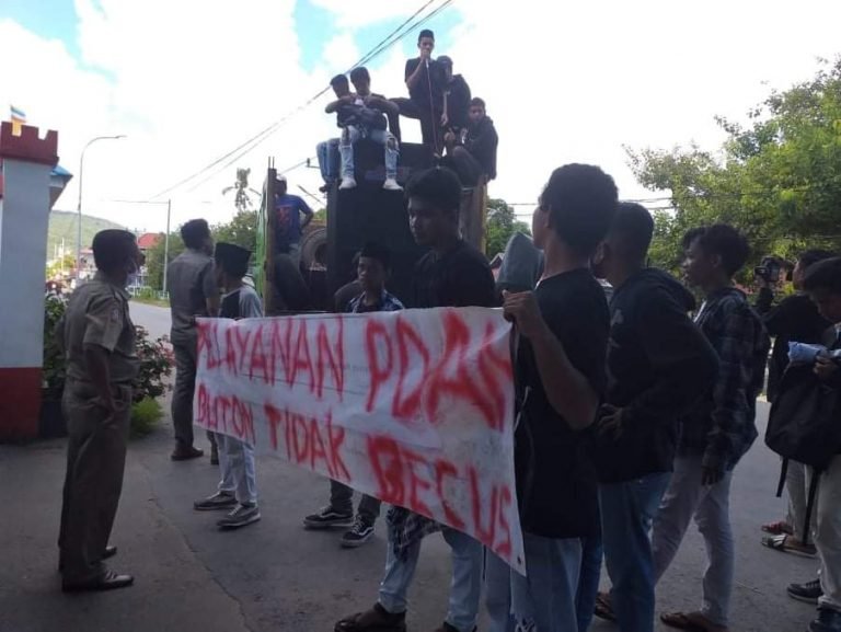 BUPATI BUTENG DIDESAK ALIHKAN ASET PDAM BUTON KE PDAM BUTENG