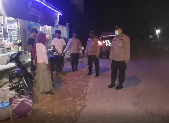 POLSEK PASARWAJO INTENS PATROLI HARKAMTIBMAS