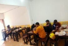 BERAWAL DARI HOBI MAKAN SAMBAL, WANITA INI SUKSES DIRIKAN RM RAJA SAMBAL