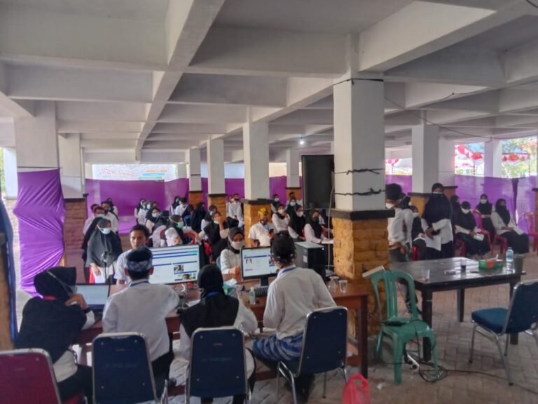 SEBANYAK 962 PEMBURU NIP DI WAKATOBI MULAI MENGIKUTI SKD