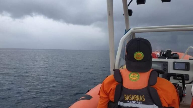 DITEMUKAN LONGBOAT TAK BERTUAN DI PERAIRAN KULISUSU