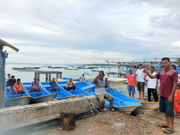FAJAR ISHAK JAWAB ASPIRASI PETANI RUMPUT LAUT BAUBAU