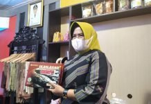 KATAPAI DI STAN PAMERAN KOTA BAUBAU LARIS