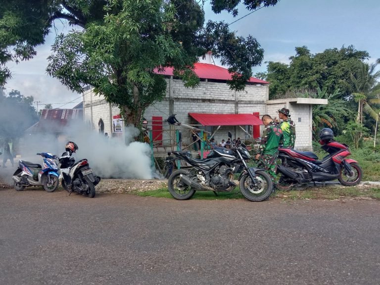 PERSONIL KORAMIL 1413-14 WANGI-WANGI KOMPAK KERJA BAKTI BERSAMA WARGA BERSIHKAN RUMAH IBADAH