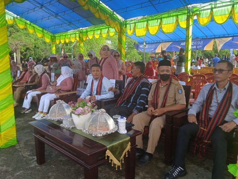 PADUKAN WILAYAH DARATAN DAN KEPULAUAN, DIKBUD SULTRA GELAR SENAM GARBARATA DI WAKATOBI