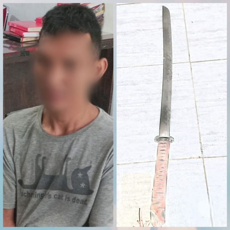 PENDEKAR SAMURAI DITANGKAP POLISI TANPA ADA PERLAWANAN